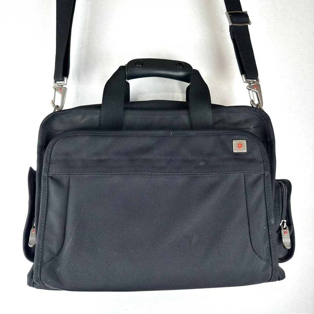 Victorinox Laptop Messenger Bag 32011N Breifcase Office School